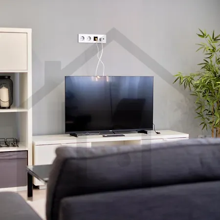Pura Vida A Un Paso De La Playa - Wifi Apartamento Gijón